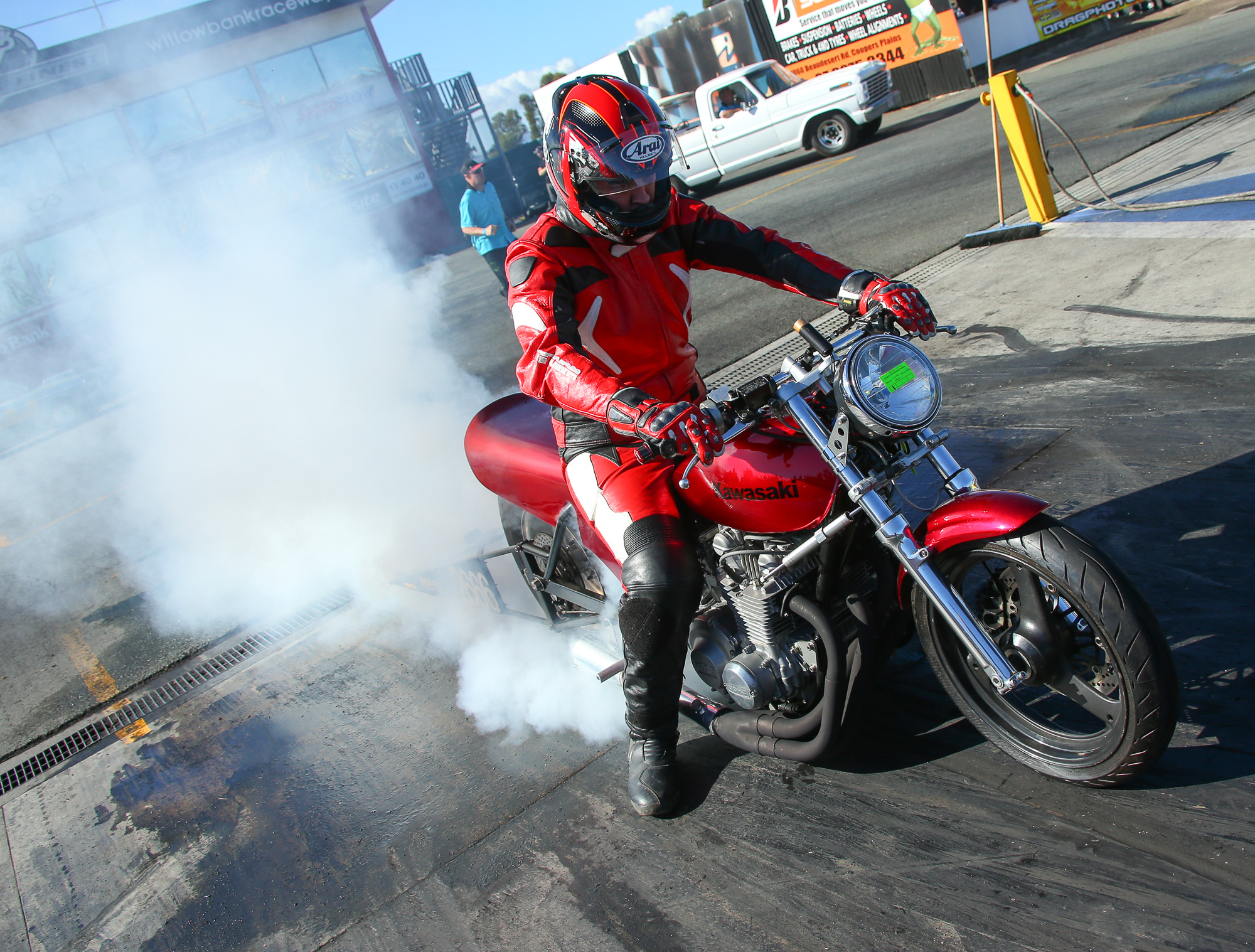 Fans can enjoy the sights and sounds of yesteryear on both four and two wheels (credit-dragphotos.com.au)
