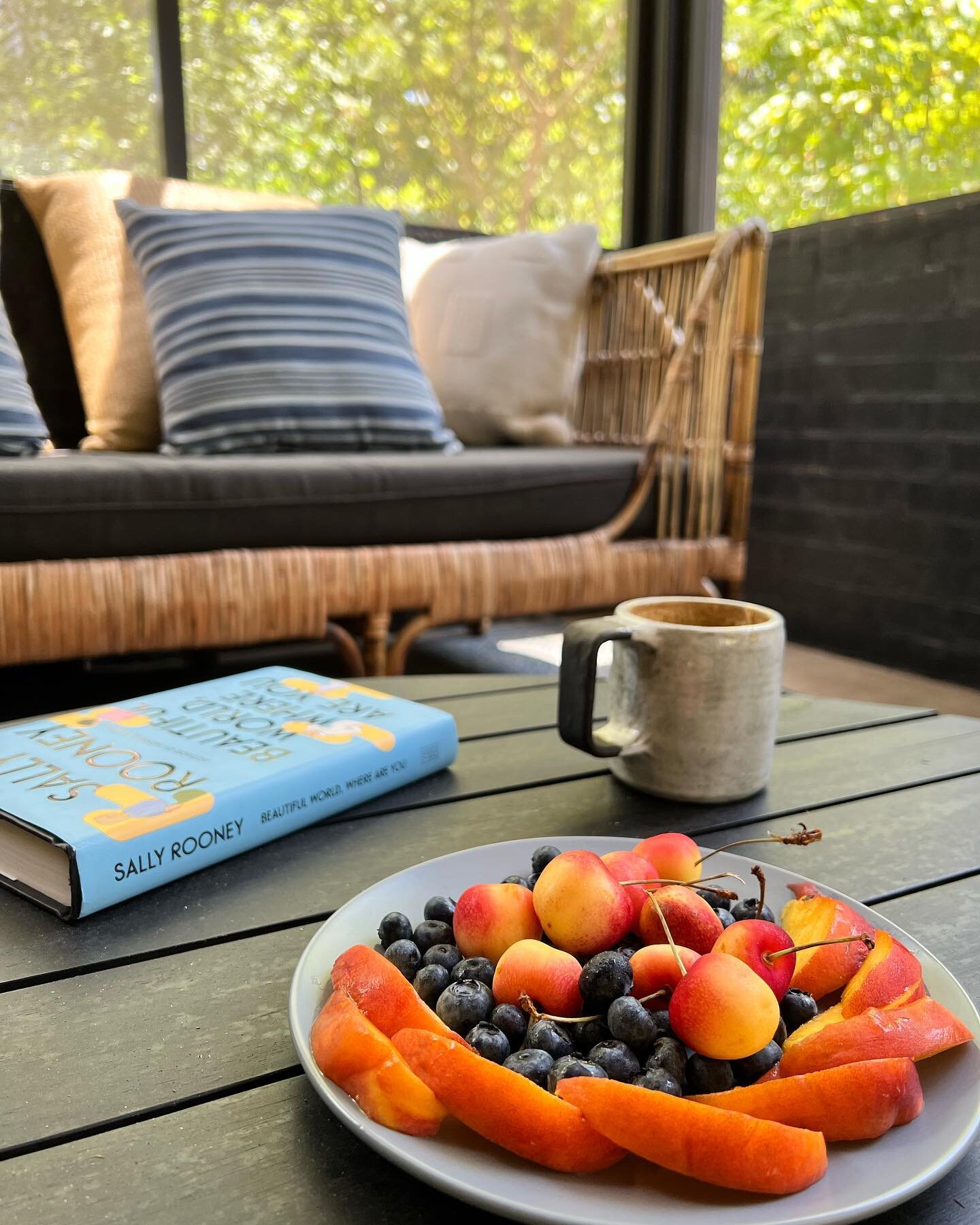 Impeccable morning vibes on the screened-in porch 🤌
.
.
.
#CantonTX #TexasTravel #TheWildeHouse #TravelTexas #EastTexas #slowmornings #slowliving
