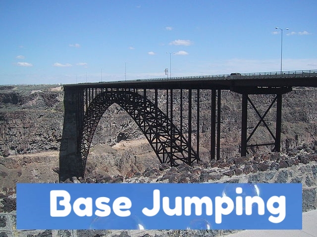 base jumper 360 vr by this is me.jpg
