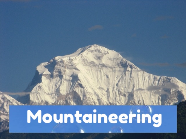 everest mountains in 360 vr.jpg