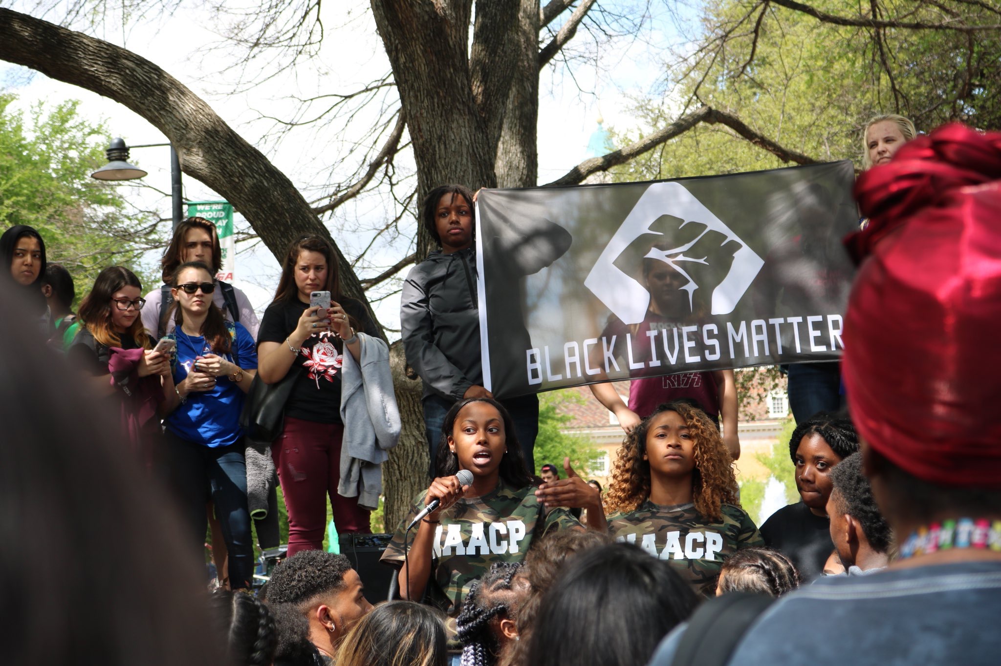  UNT counter protest photo by Kayla Kovach 