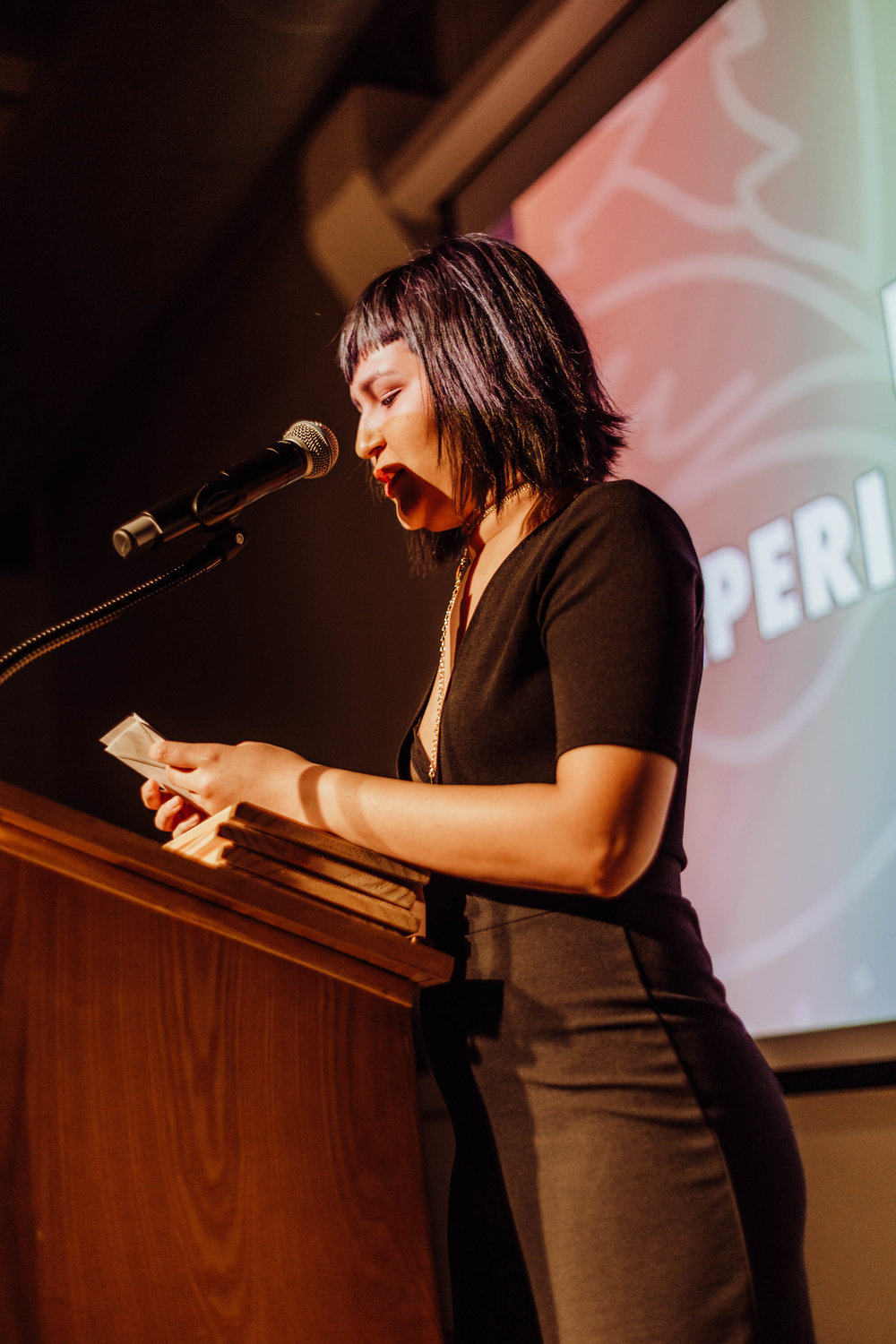  Isabel Deniz presenting awards. 