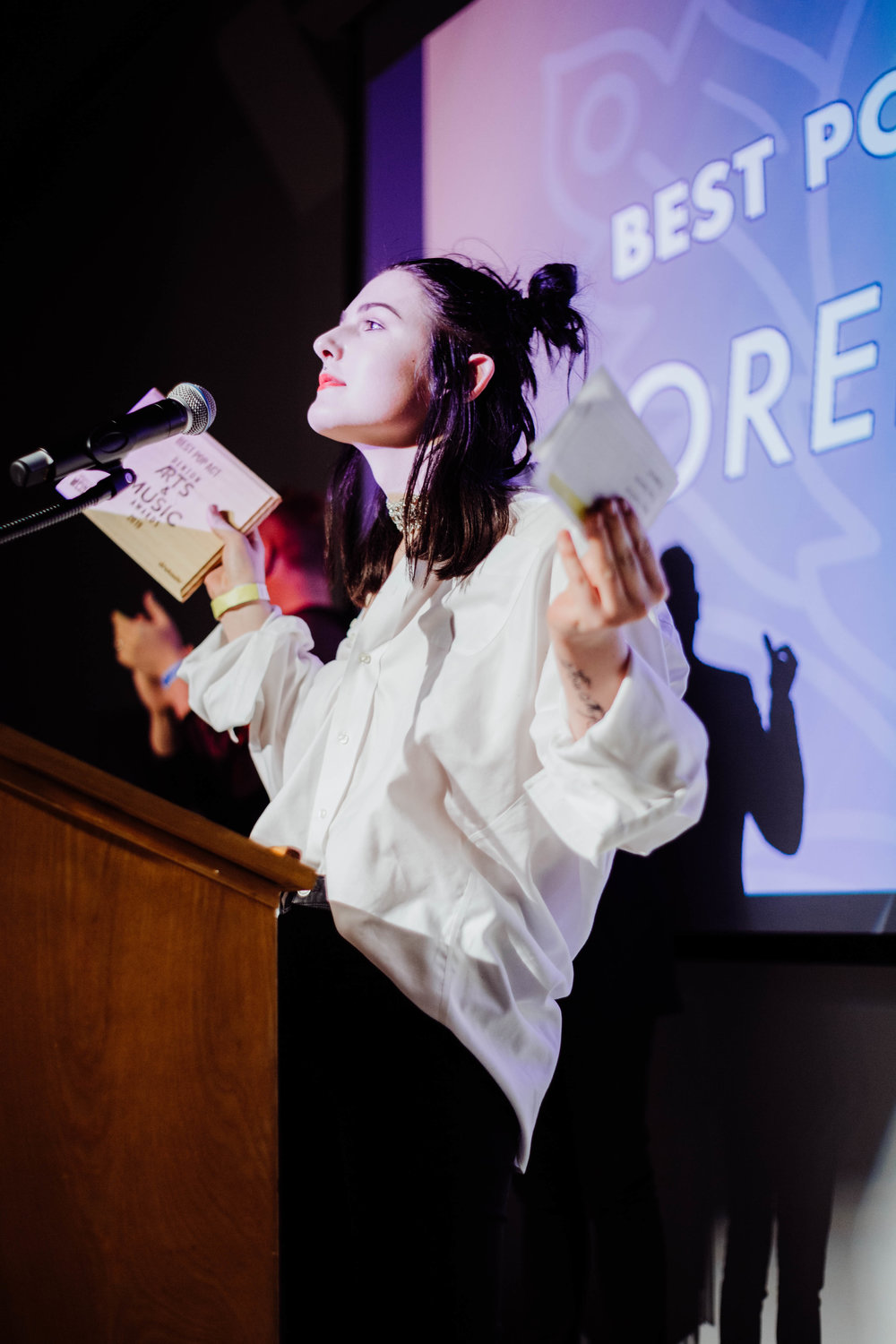  Dahlia Knowles - Lorelei K - accepting her award for Best Pop Act. 