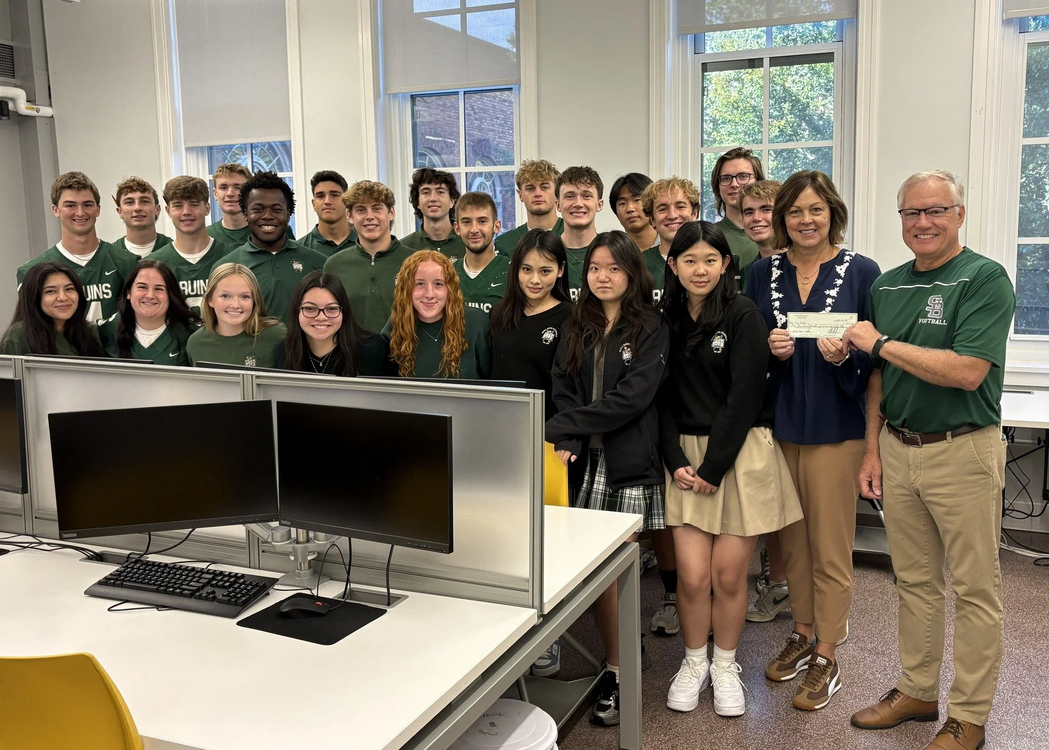 🎉 A big thank you to Savvy Custom Tees of Peru for donating $1,278 from the profits of this year’s Homecoming t-shirts — designed and sold by our very own Saint Bede students! 💚🤍
More than 300 shirts were sold, and the proceeds will s