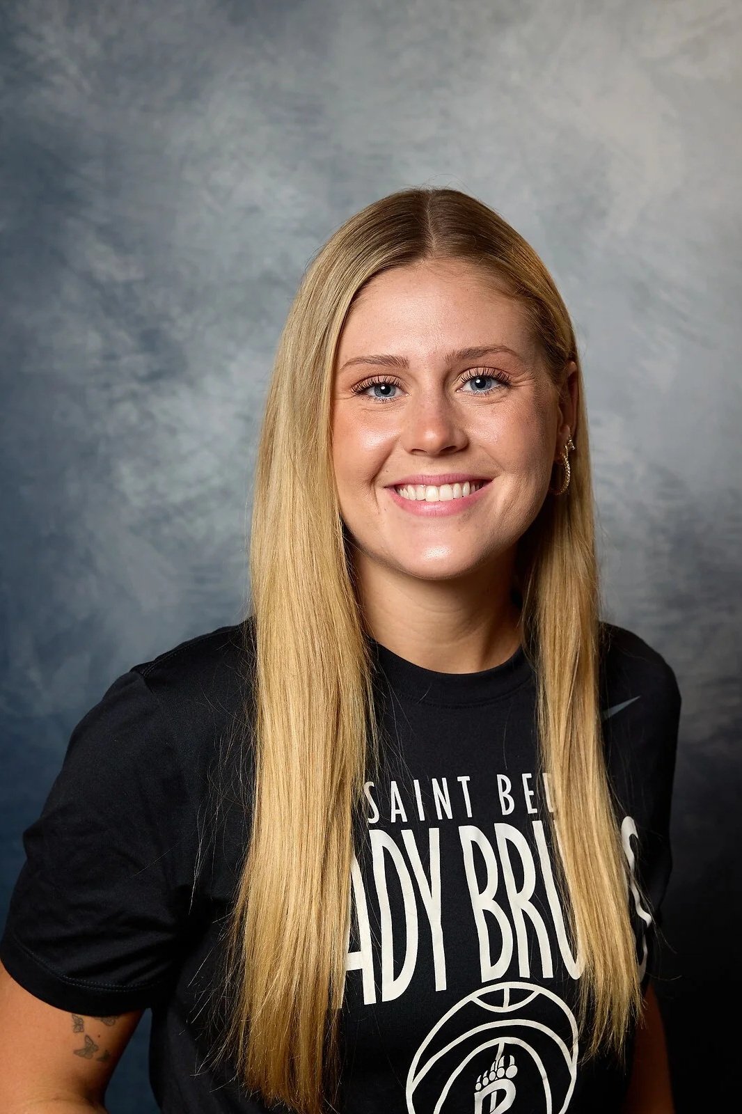 Mrs. Alexa Robbins