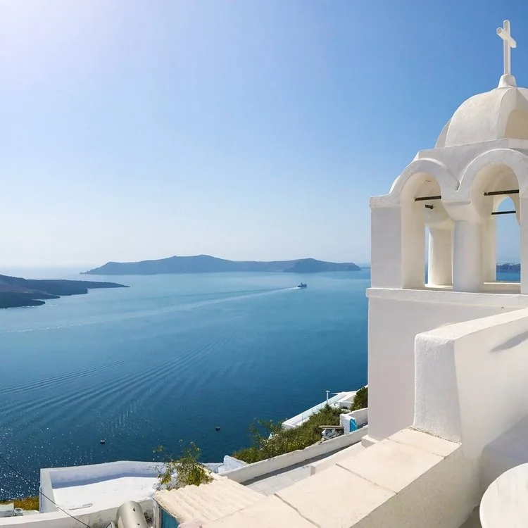 hellatravels_santorini1.jpg