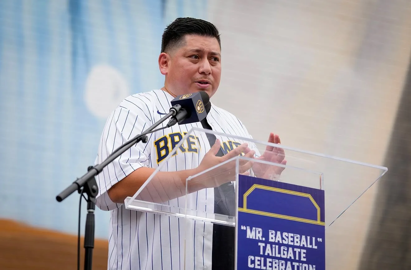 Brewers X Mauricio X Bob Uecker Speech