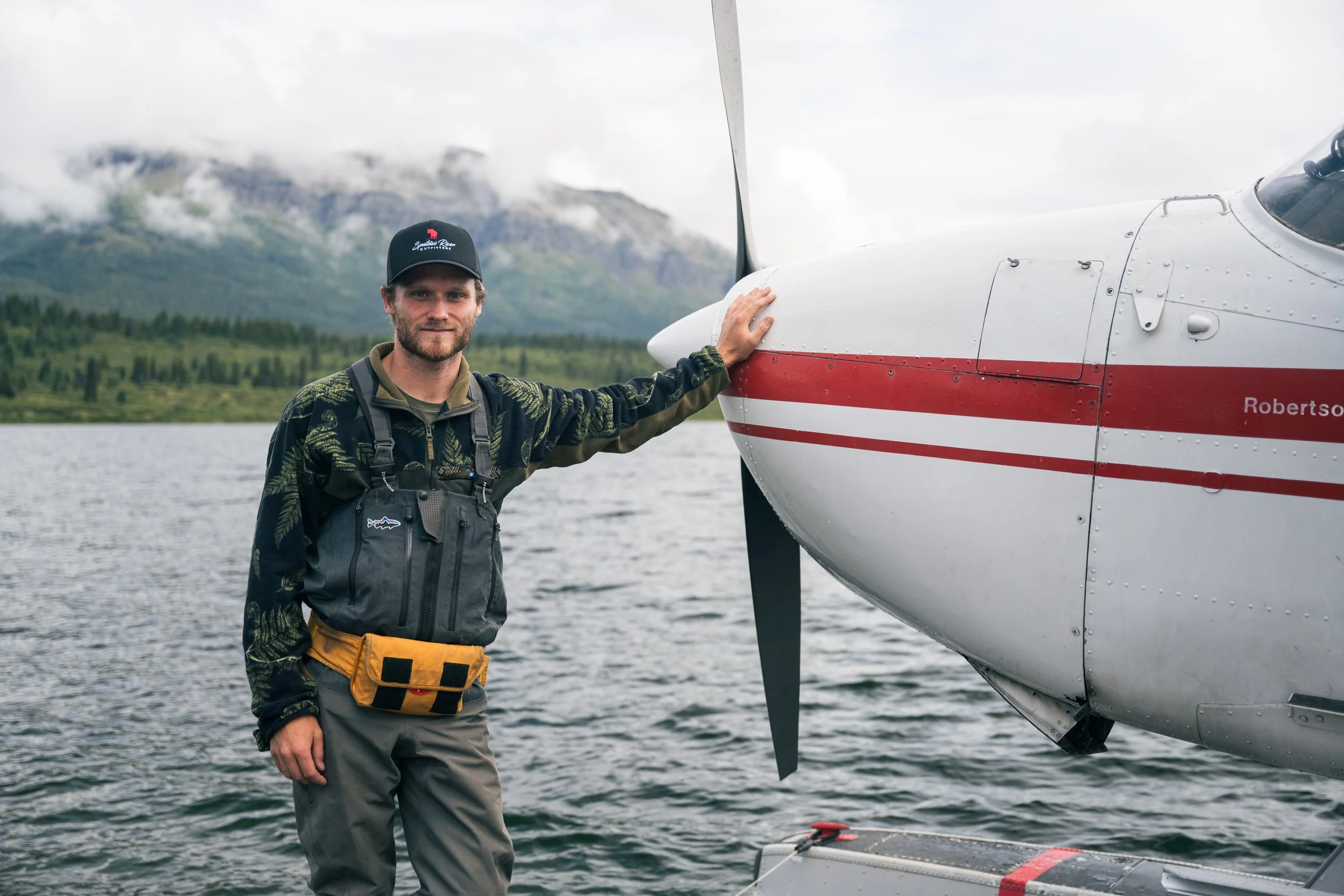 Pilot Kole Harle at Laslui Lake