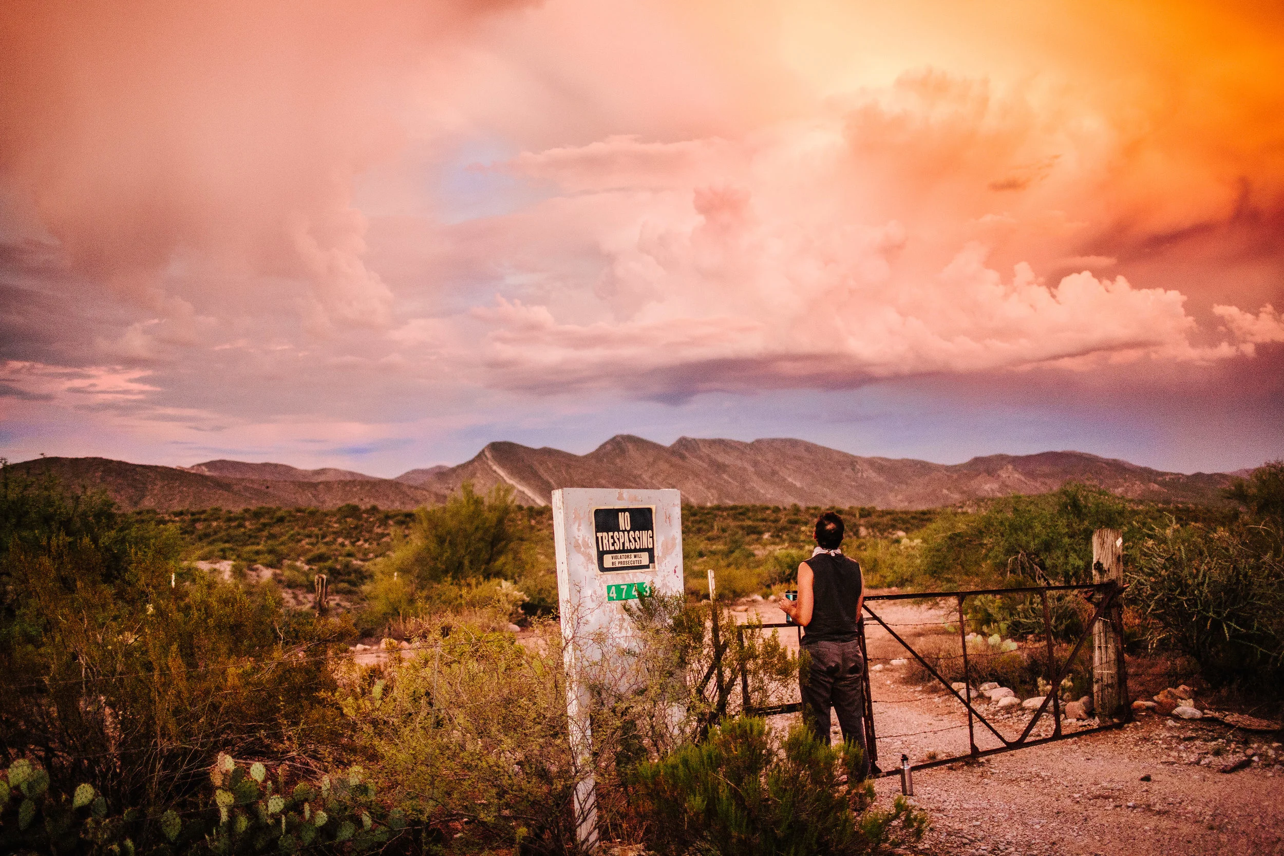 JB-12-AMERICA_EIT_TUSCON_SKY.jpg