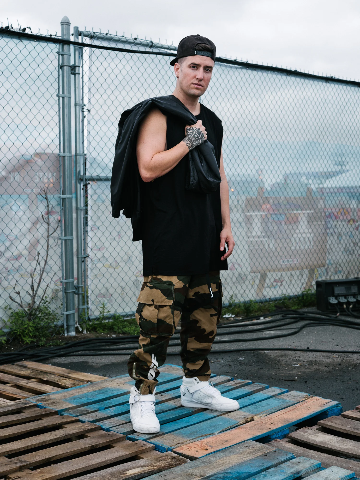 081818-BILLBOARD_H100-LOGAN_HENDERSON-8680.jpg