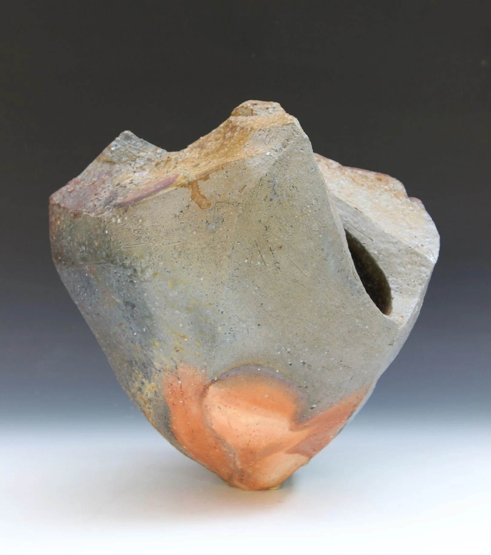 Sacrum Vase V