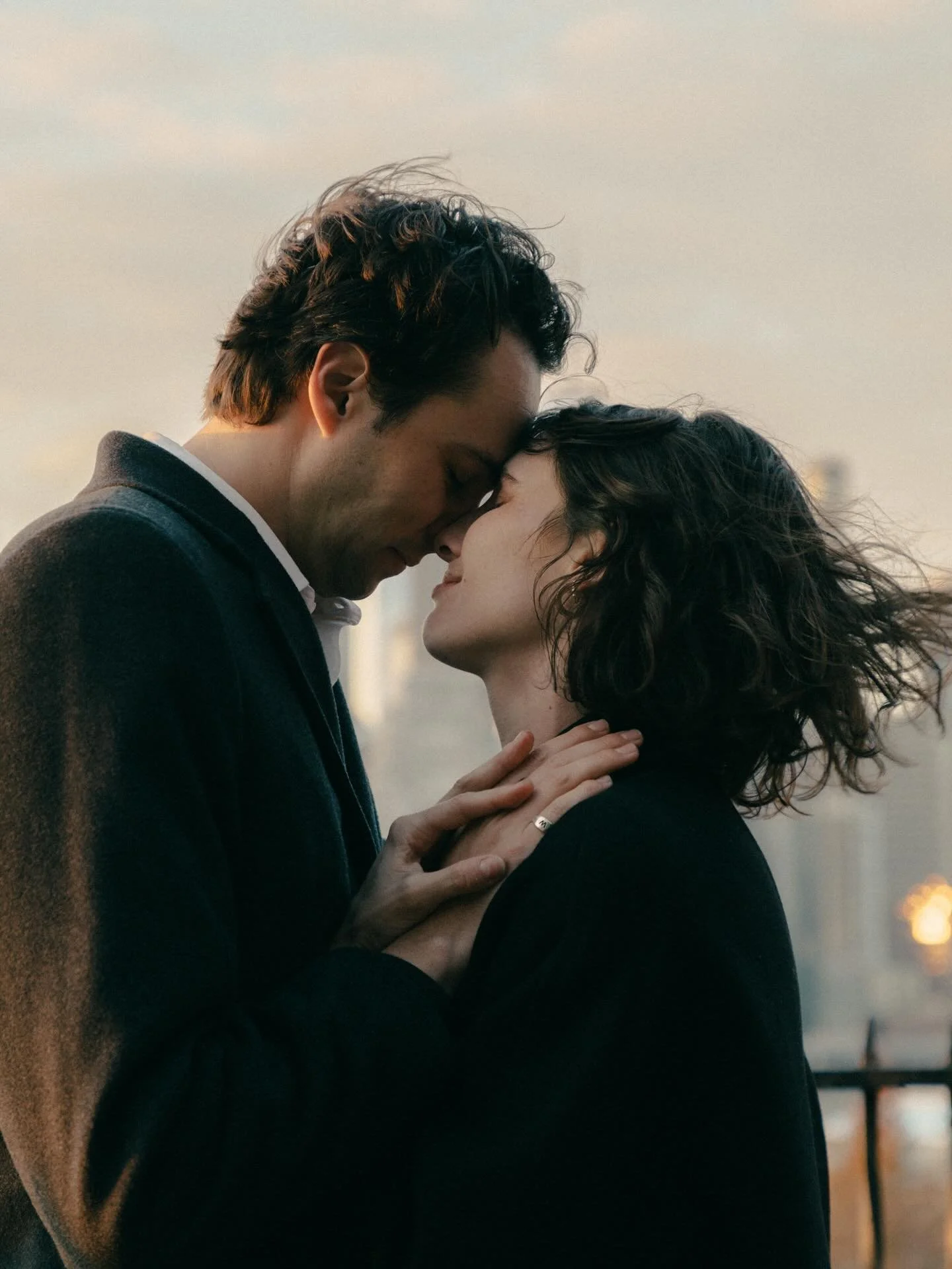 Straight out of a movie! Congrats to Austin and Jane on their proposal. The golden hour skyline as their backdrop was truly magical. 
#nycproposal #nycengagementphotographer #nycweddingphotographer