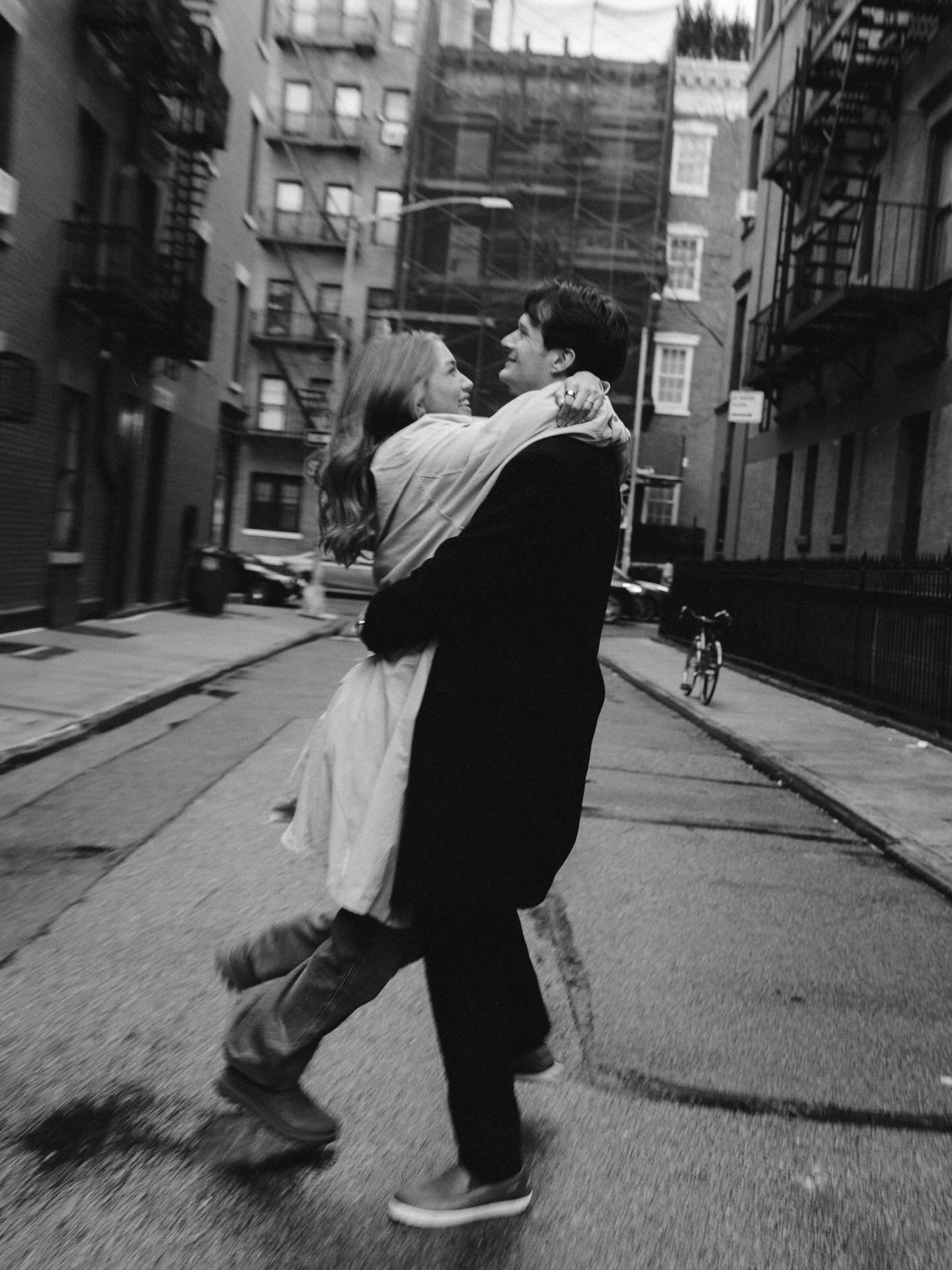 NYC looks beautiful even in the rain and snow. So glad I got to work with Jordan and Landon again while they were here for the weekend!
#nycengagementphotographer #nycweddingphotographer #nycproposalphotographer #westvillagenyc #storytellingphotograp