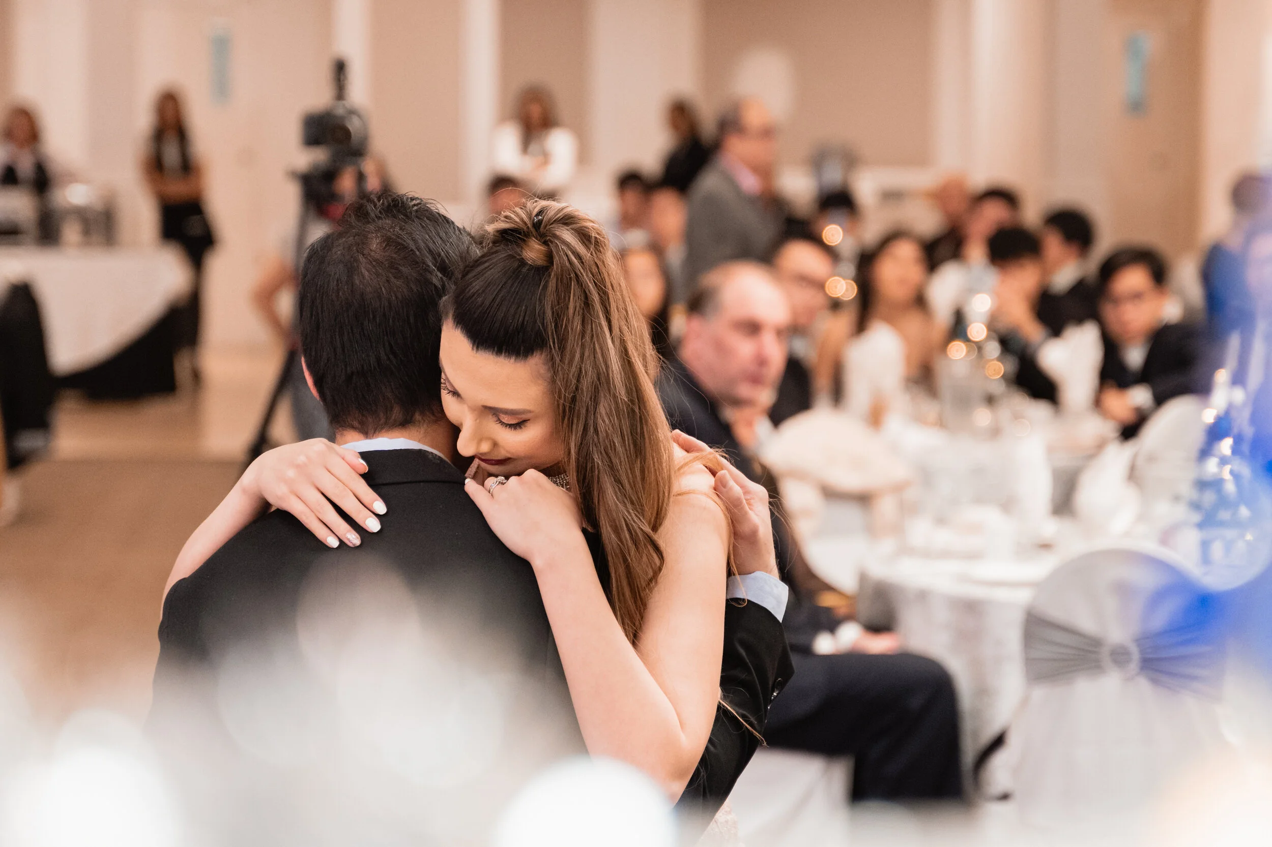 20191222_Brittney&Luis_SneakPeek (27 of 30).jpg