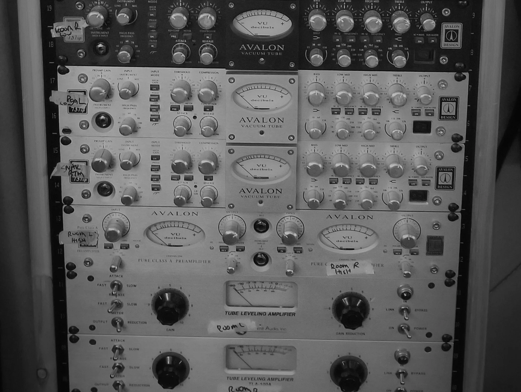 20181108_STUDIO_RACK.jpg