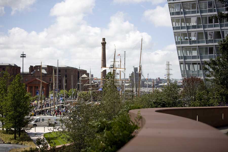 liverpool_one_bdp220509_db[1].jpg