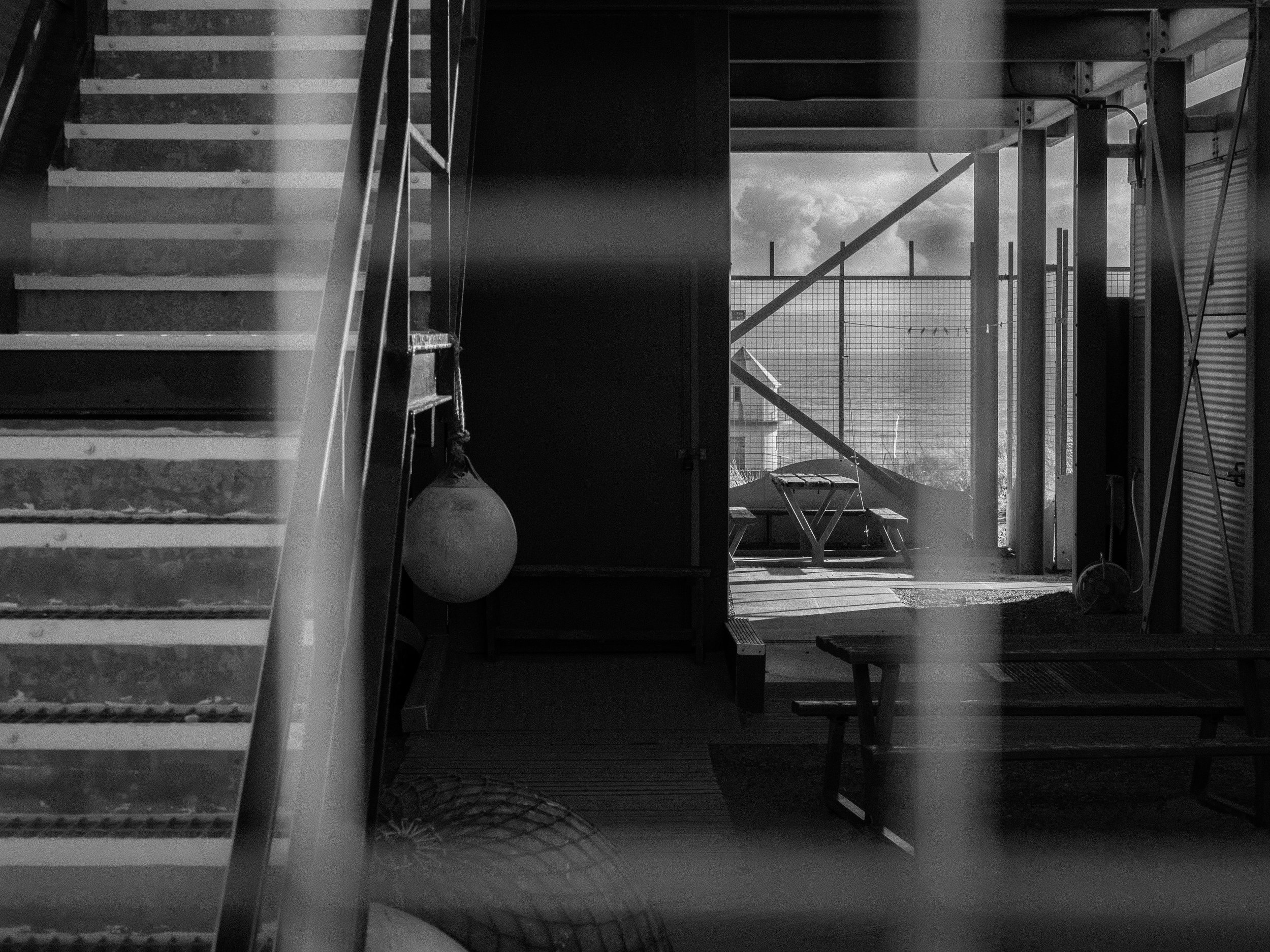 Through the grating hole