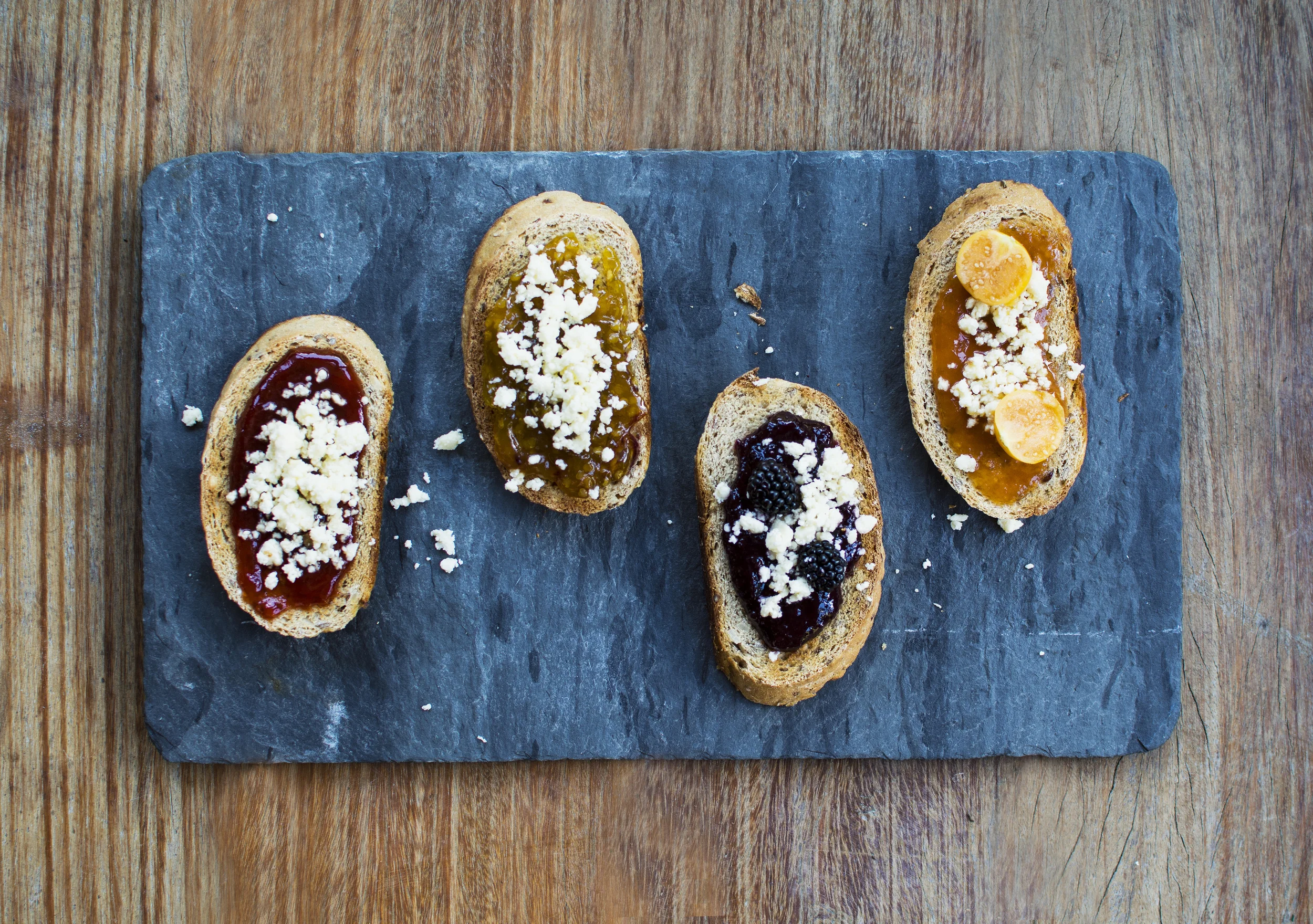 trogon_tostadas.jpg