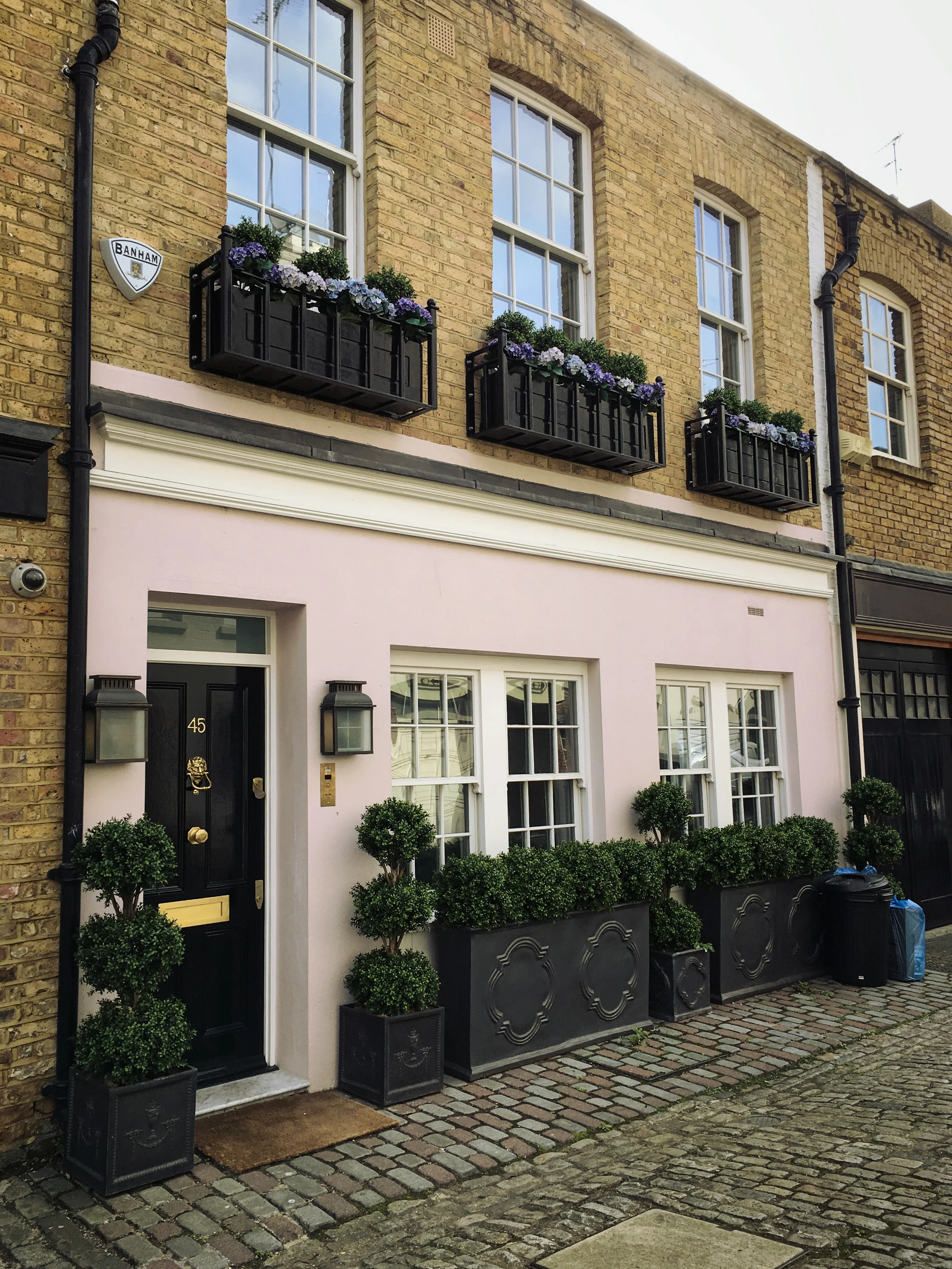 Eaton Mews (own photo)