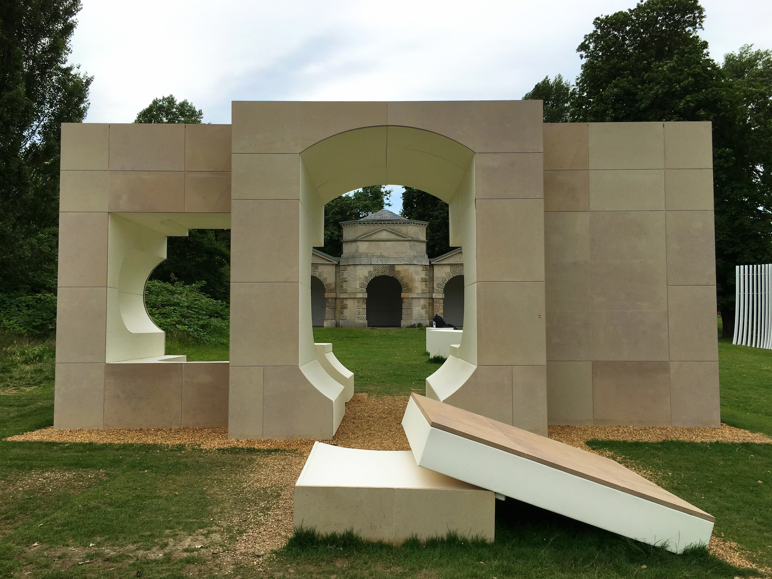 Serpentine Summer House 2016 by Kunlé Adeyemi (own photo)