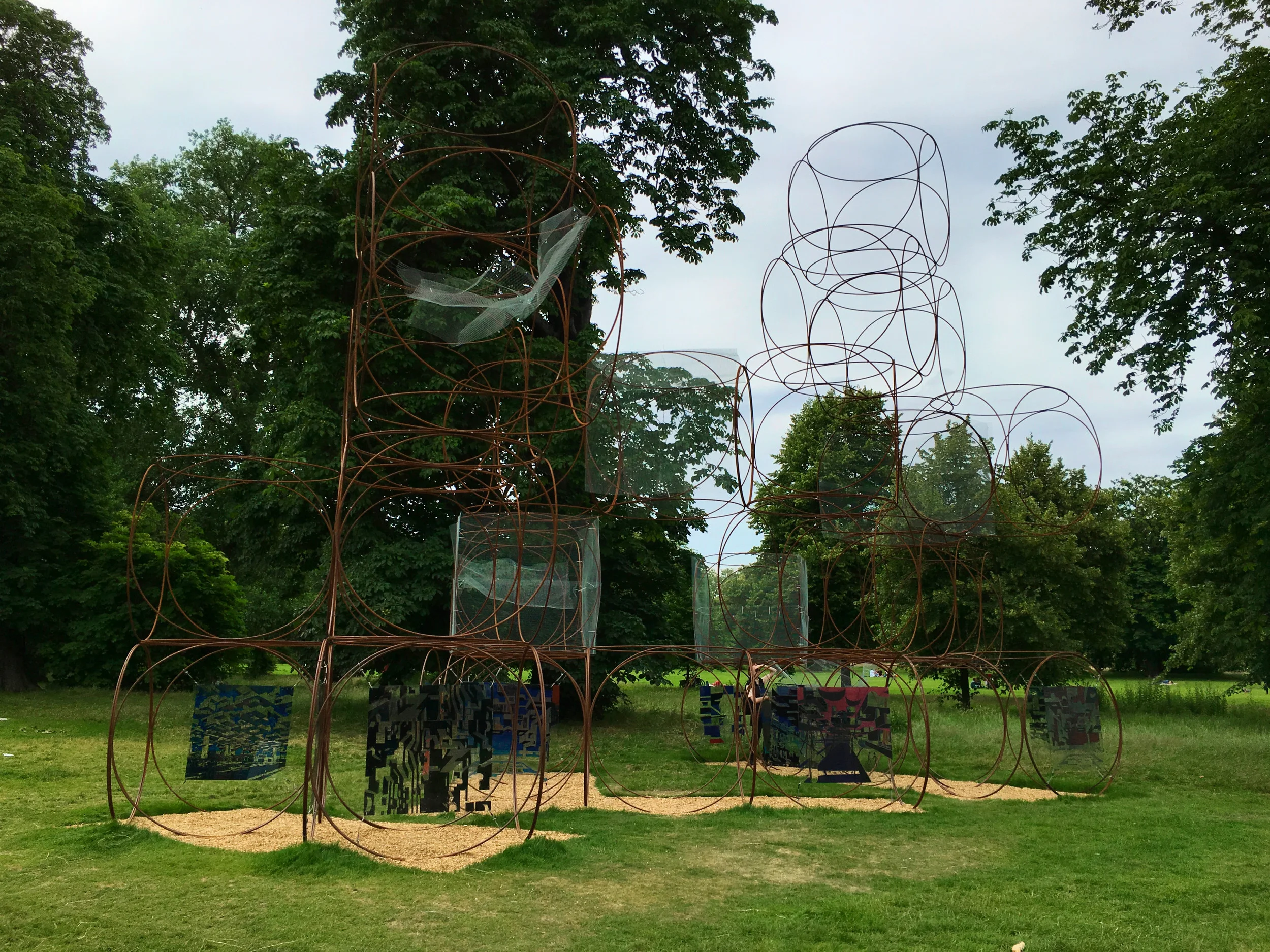 Serpentine Summer House 2016 by Yona Friedman (own photo)