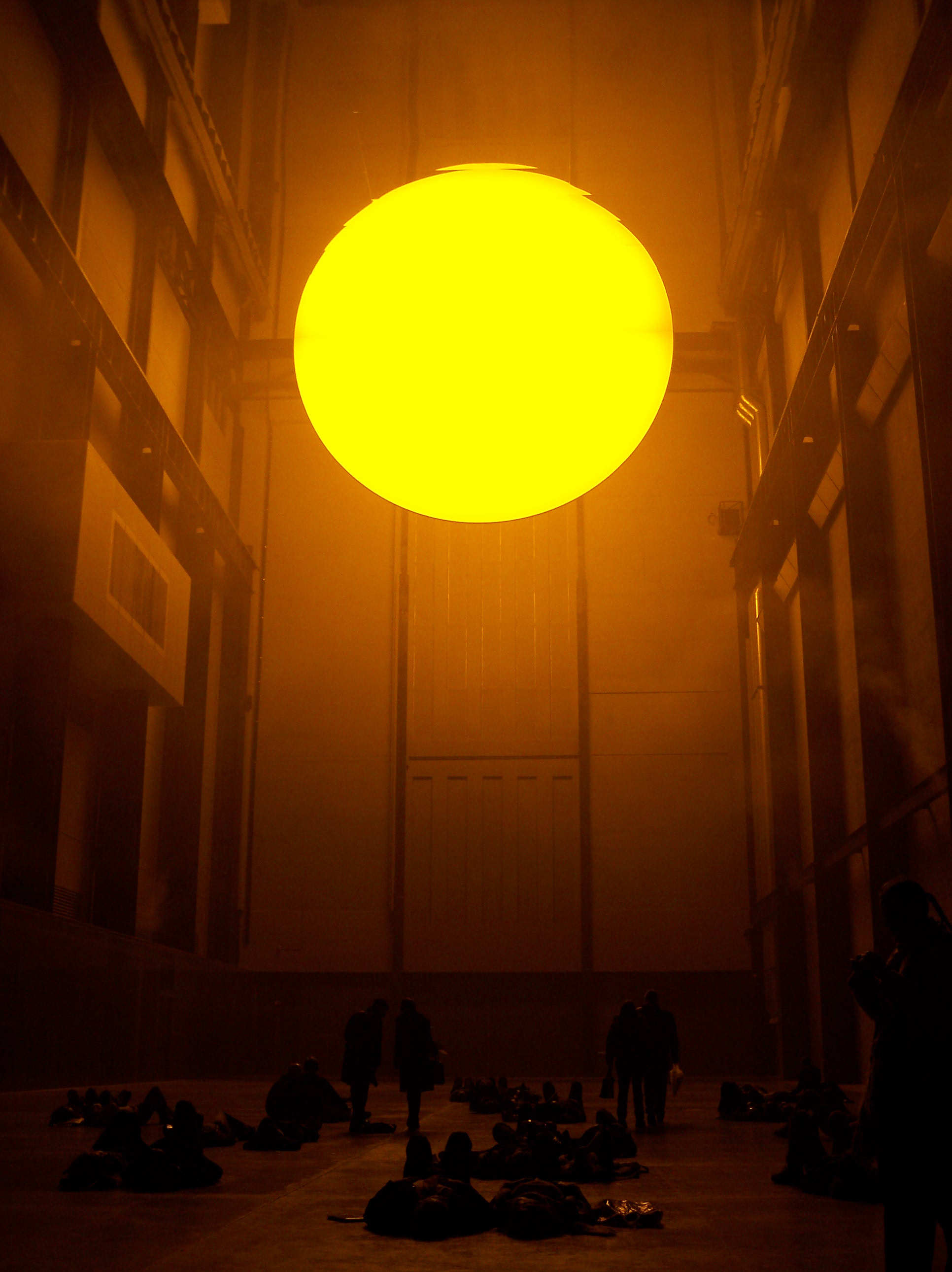 2004_01-08_Olafur-Eliasson_The-Weather-Project-[Tate-Modern]_3_Photograph_James-Bulley.jpg