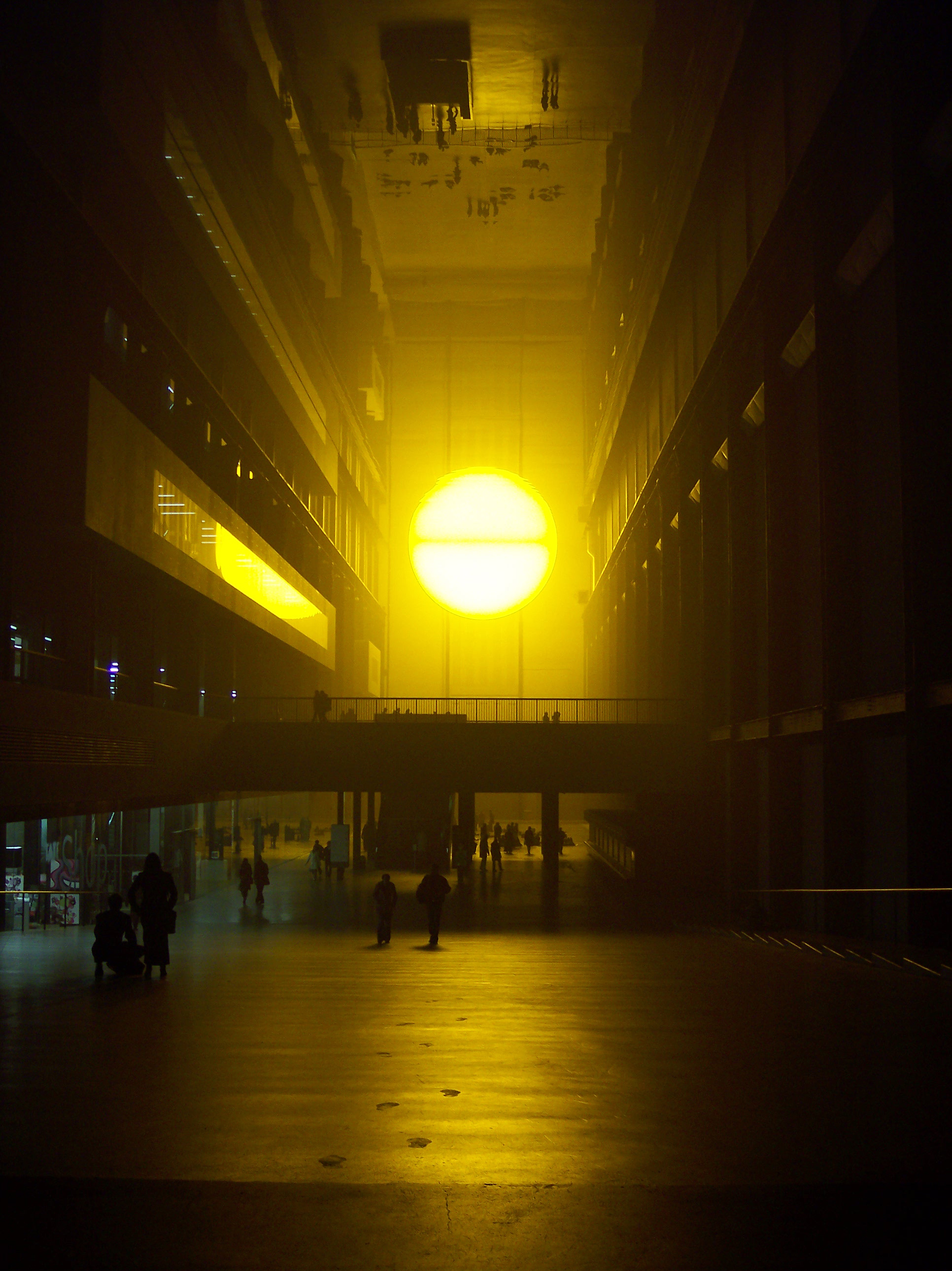 2004_01-08_Olafur-Eliasson_The-Weather-Project-[Tate-Modern]_4_Photograph_James-Bulley.jpg