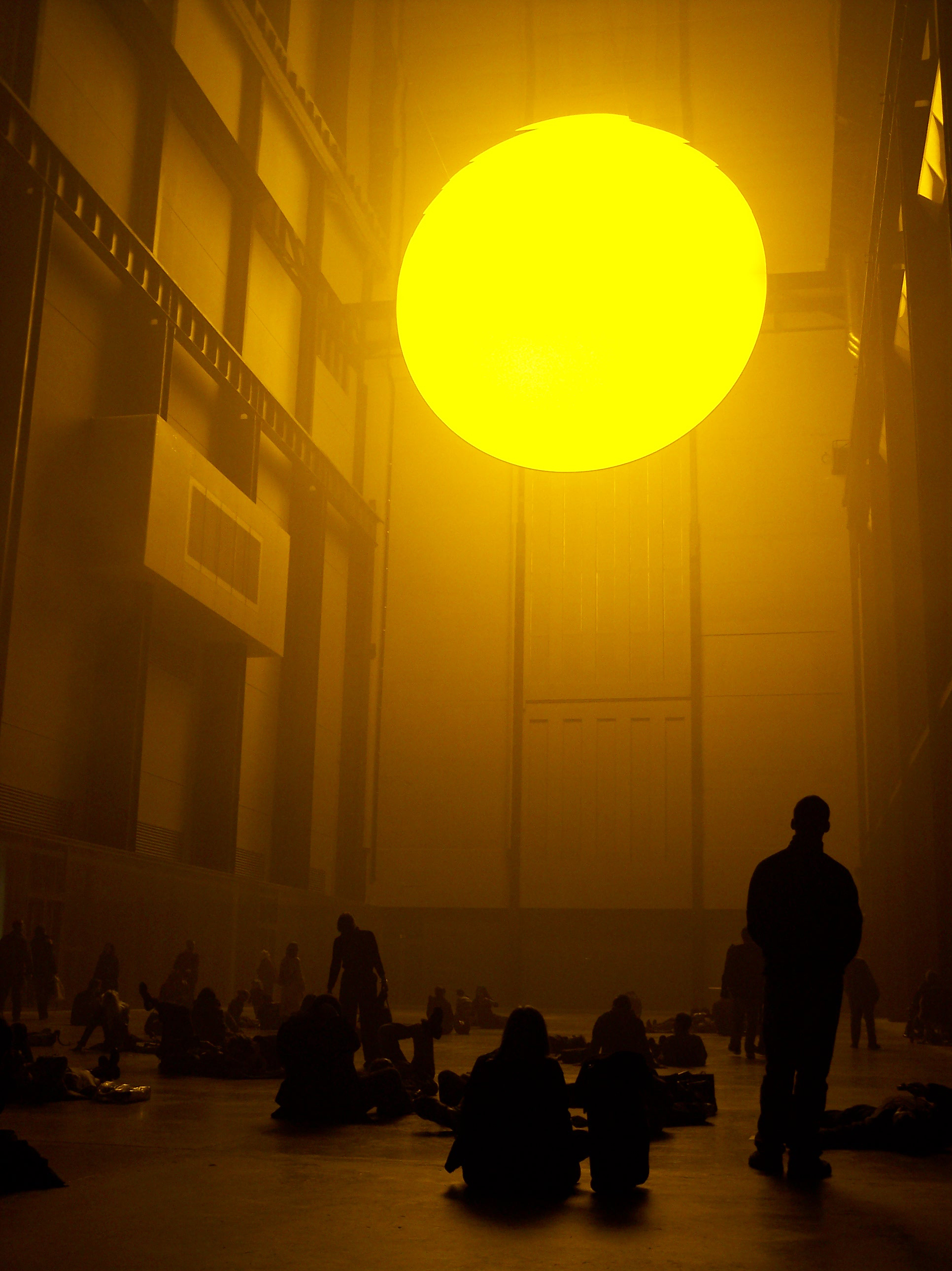 2004_01-08_Olafur-Eliasson_The-Weather-Project-[Tate-Modern]_13_Photograph_James-Bulley.jpg