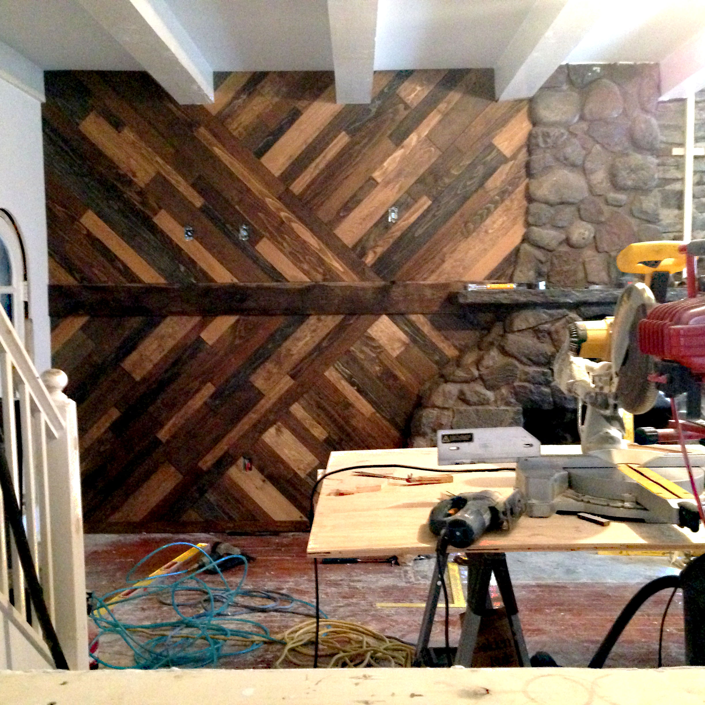 Creating a wood patterned wall