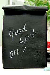 Make a chalkboard cloth lunch bag