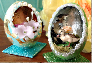 How to decorate the inside of a natural egg