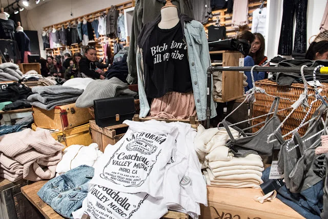 Shopping Heaven Or Overcrowded Hell - Brandy Melville Soho