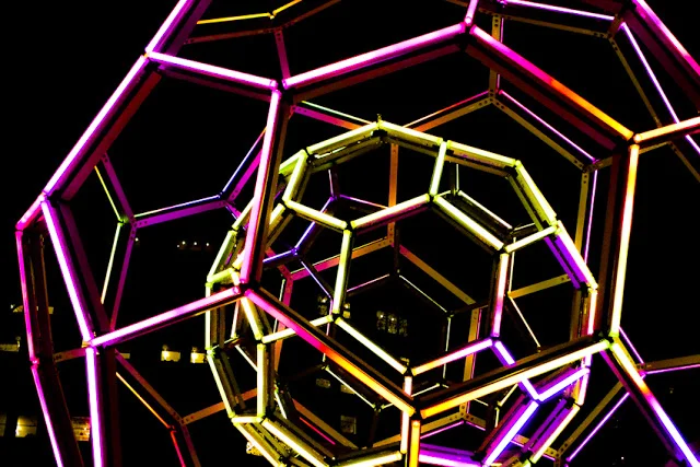 Leo Villareal's Buckyball Shines in Madison Square Park
