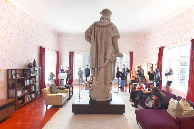 Discover Christopher Columbus Inside a Living Room 70 Feet in the Air