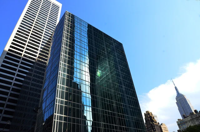 Cool Buildings: Midtown Manhattan in Building Reflections