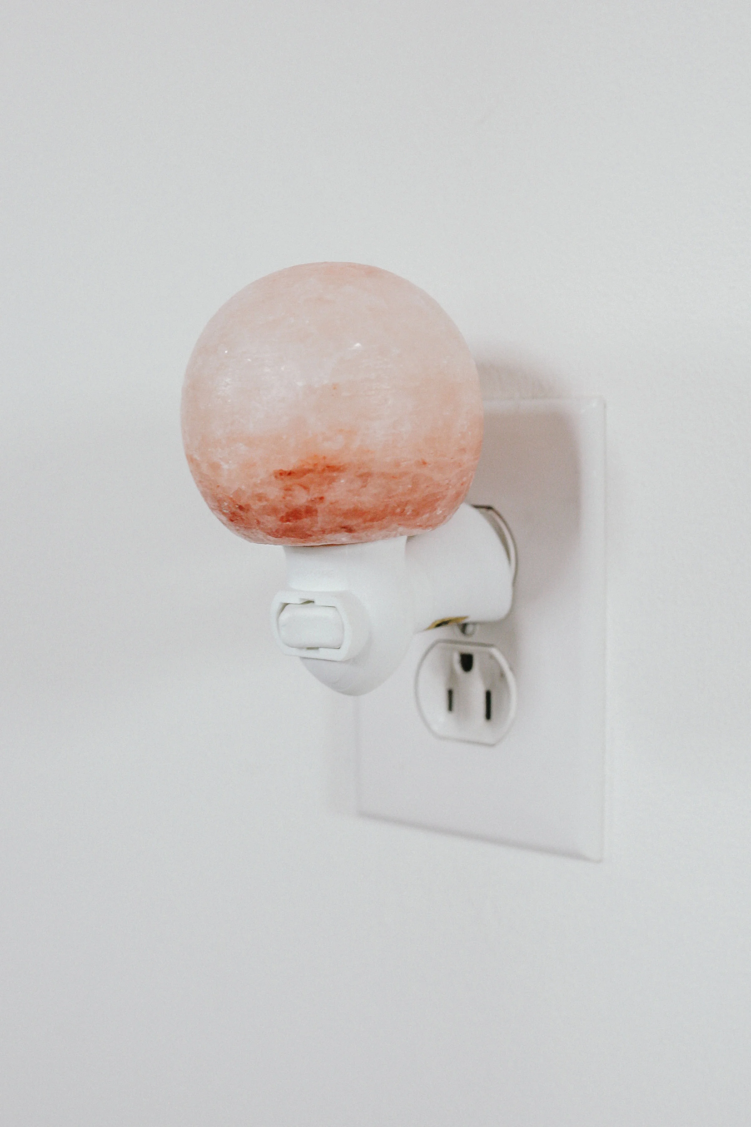 Globe plug.jpg
