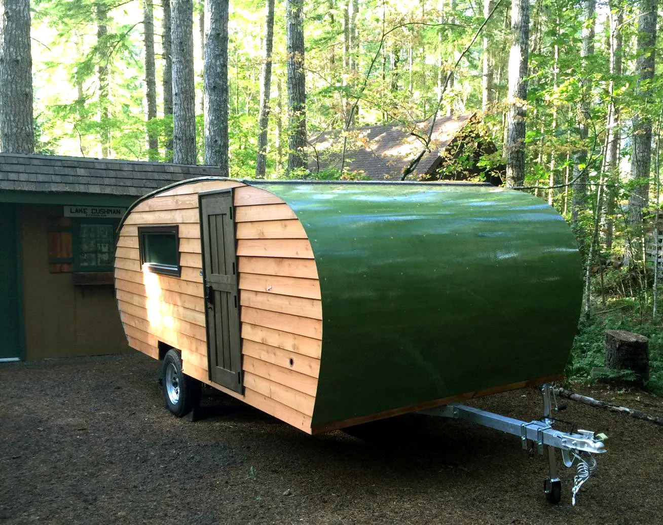 Ed'sTrailer_inForest.jpg