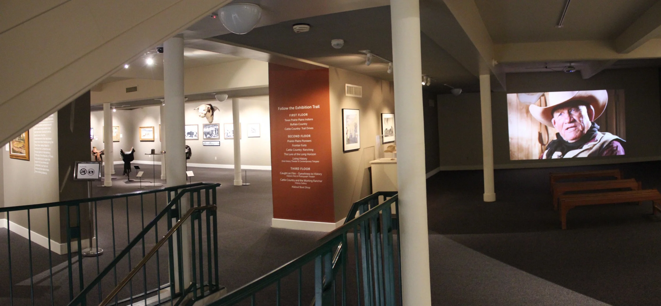 gallery_b_c.jpg