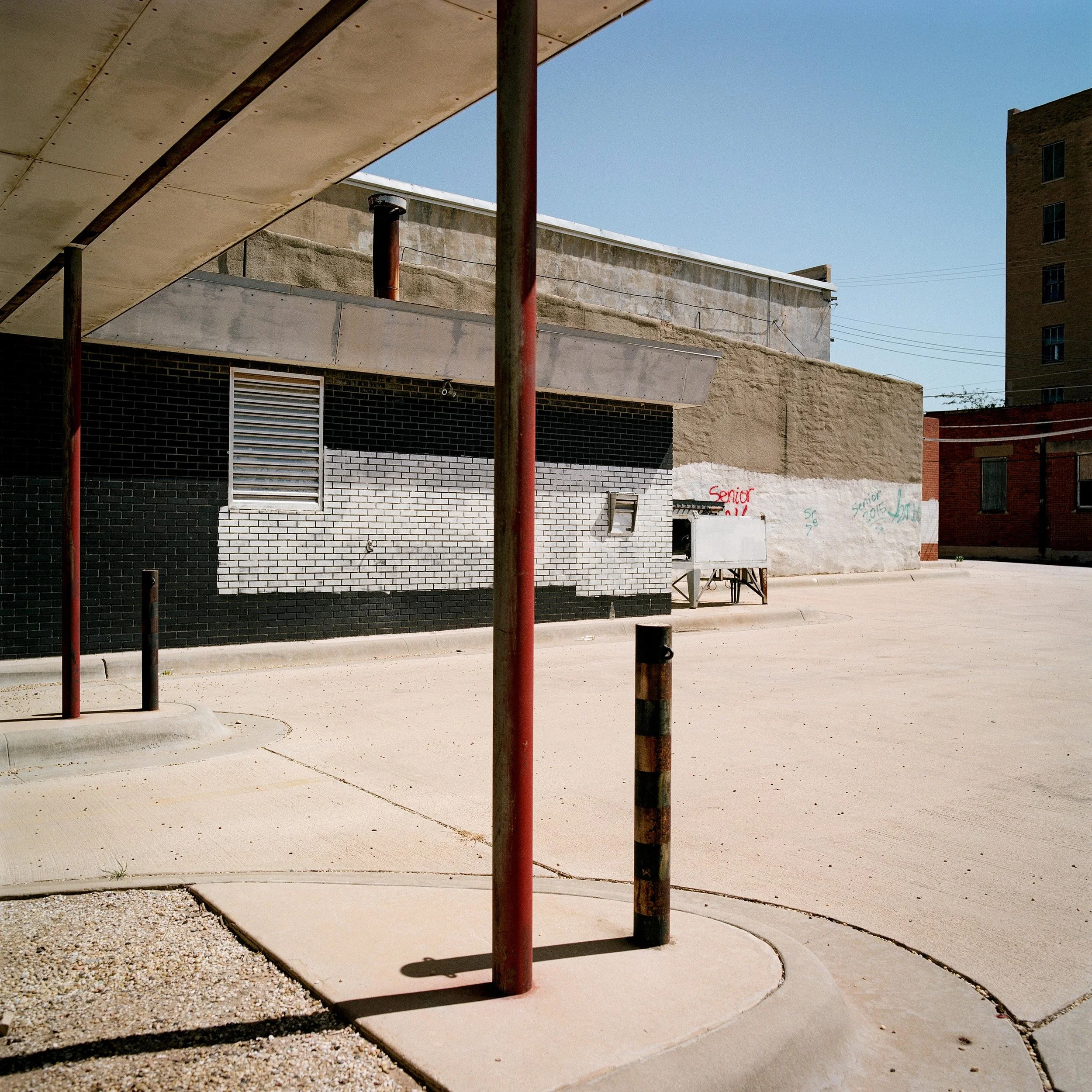 ALLISON V. SMITH, Drive Thru, July 2016, Big Spring, Texas , 2016, chromogenic color photograph, courtesy of the artist and Barry Whistler Gallery.