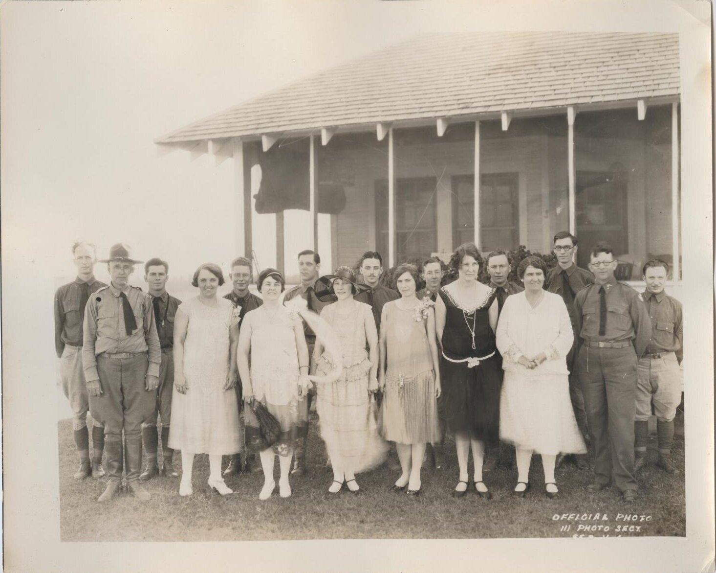  [Official Photograph of Soldiers and Women], photograph, 1928~; (https://texashistory.unt.edu/ark:/67531/metapth992141/m1/1/: accessed June 5, 2019), University of North Texas Libraries, The Portal to Texas History, https://texashistory.unt.edu; cre