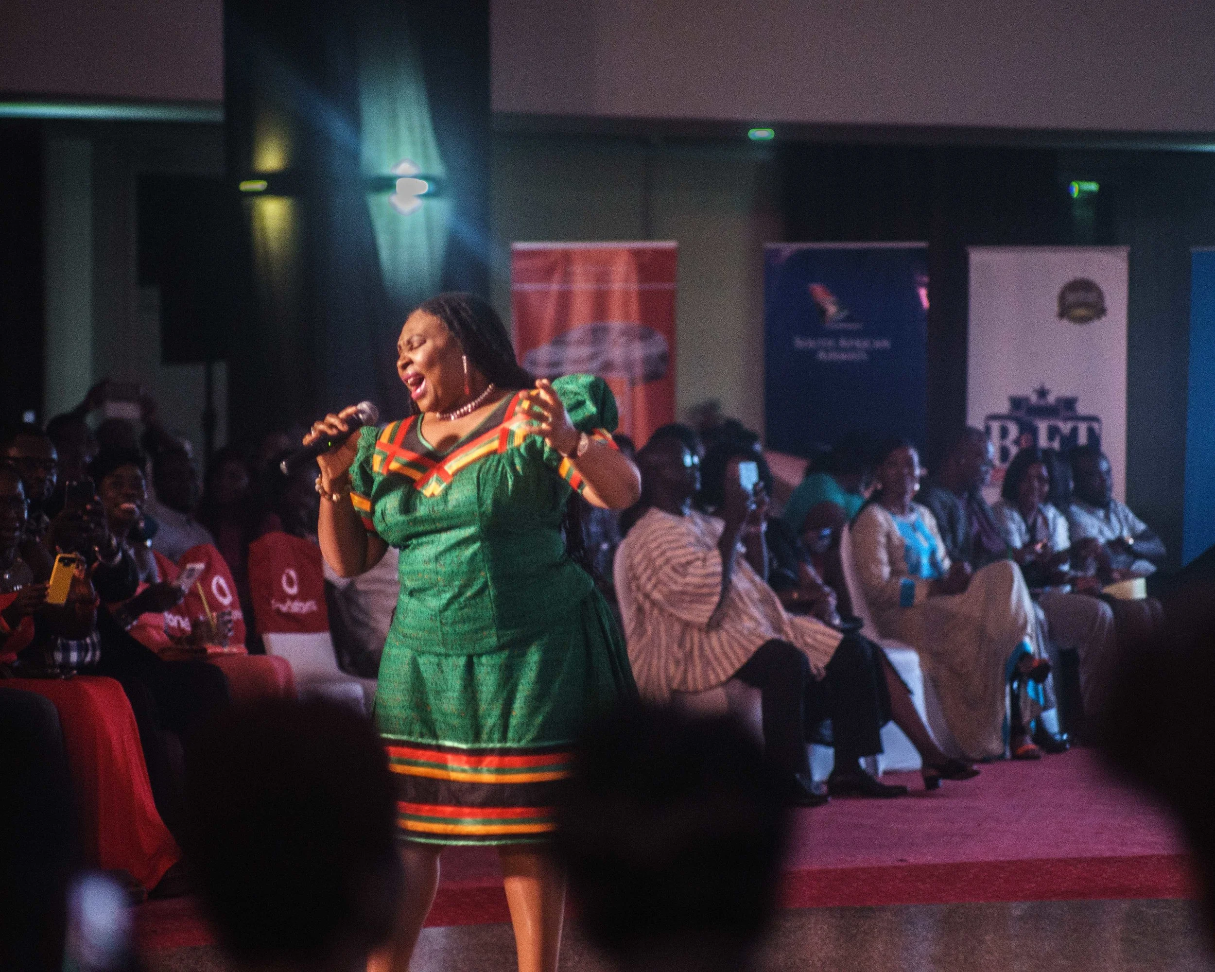 'Yvonne Chaka Chaka'