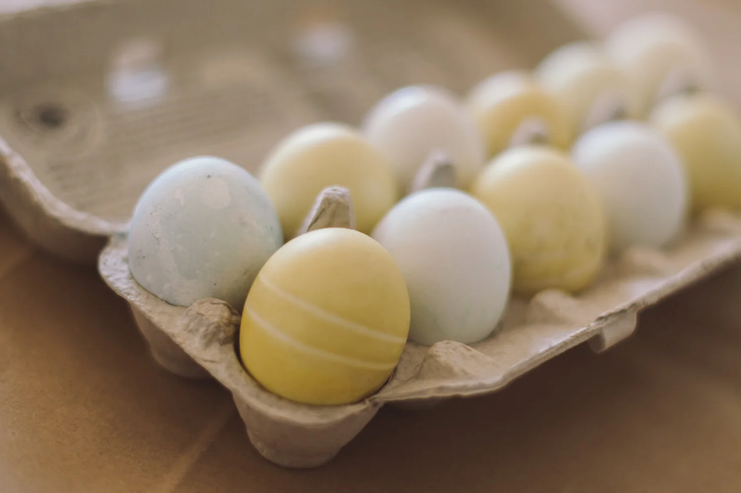 natural dyed easter eggs