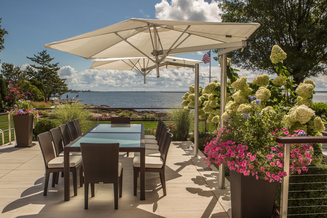 Peaceful Dining