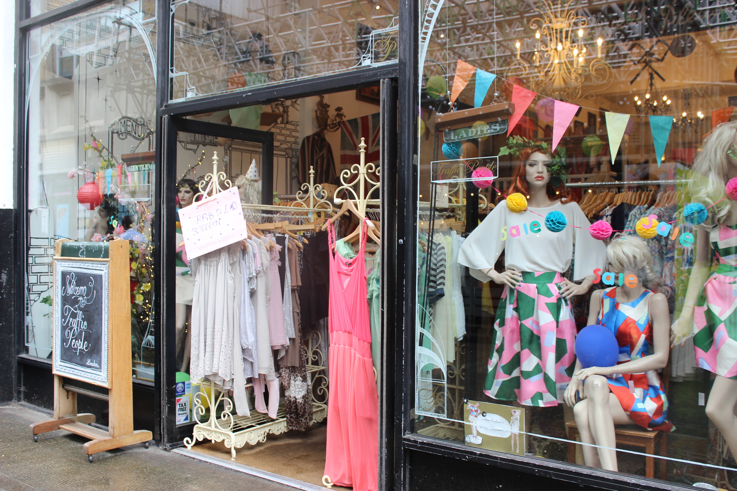 LOTS of vintage shops...