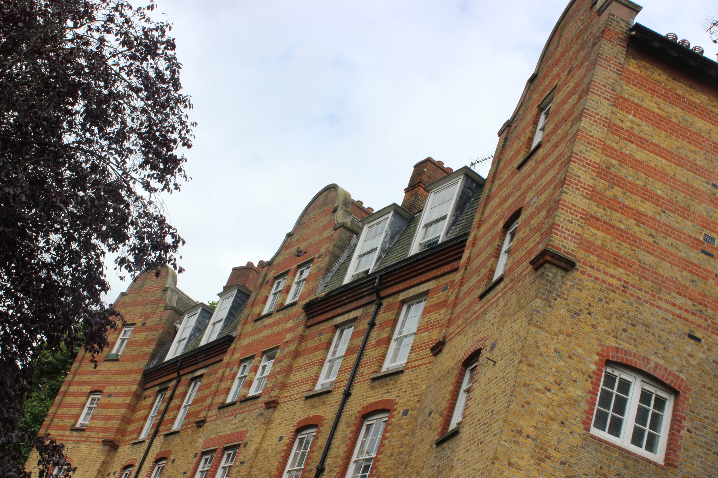 Some of the earliest social housing in the world is nearby too! 