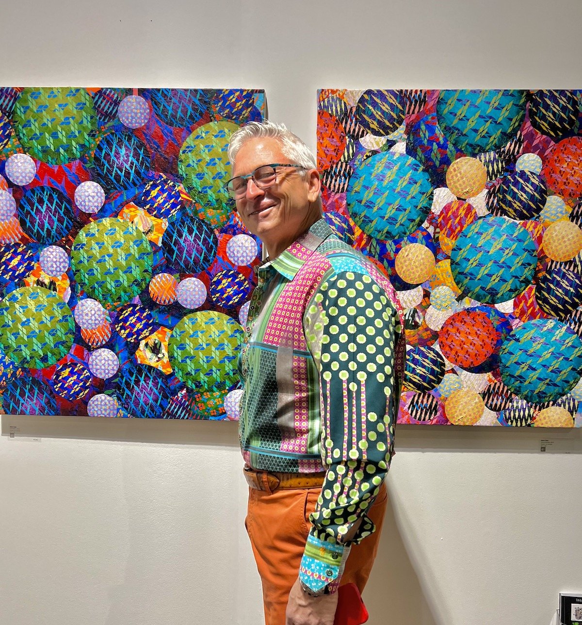 Spotted at Intersect Art & Design in front of Aaron Karp painting at Duane Reed Gallery
