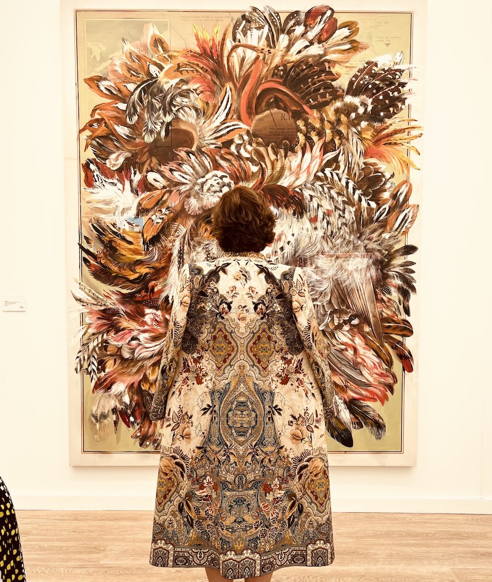 Spotted at Frieze LA with Isw standing in front of Firelei Baez painting at James Cohan Gallery