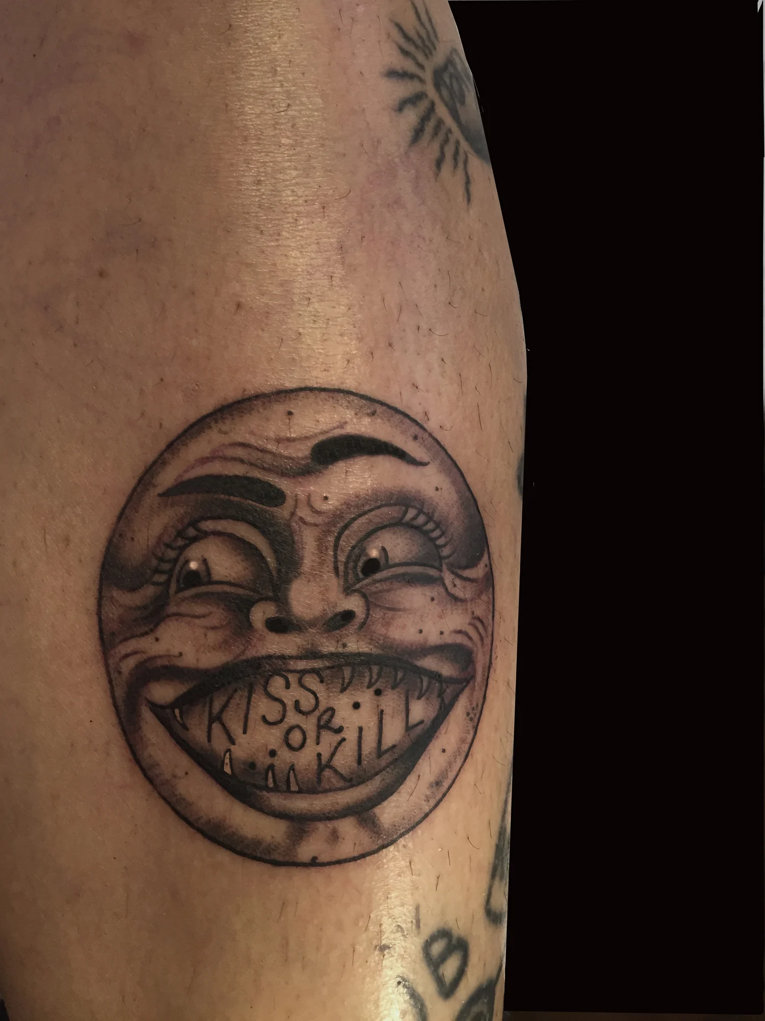 moon.jpg