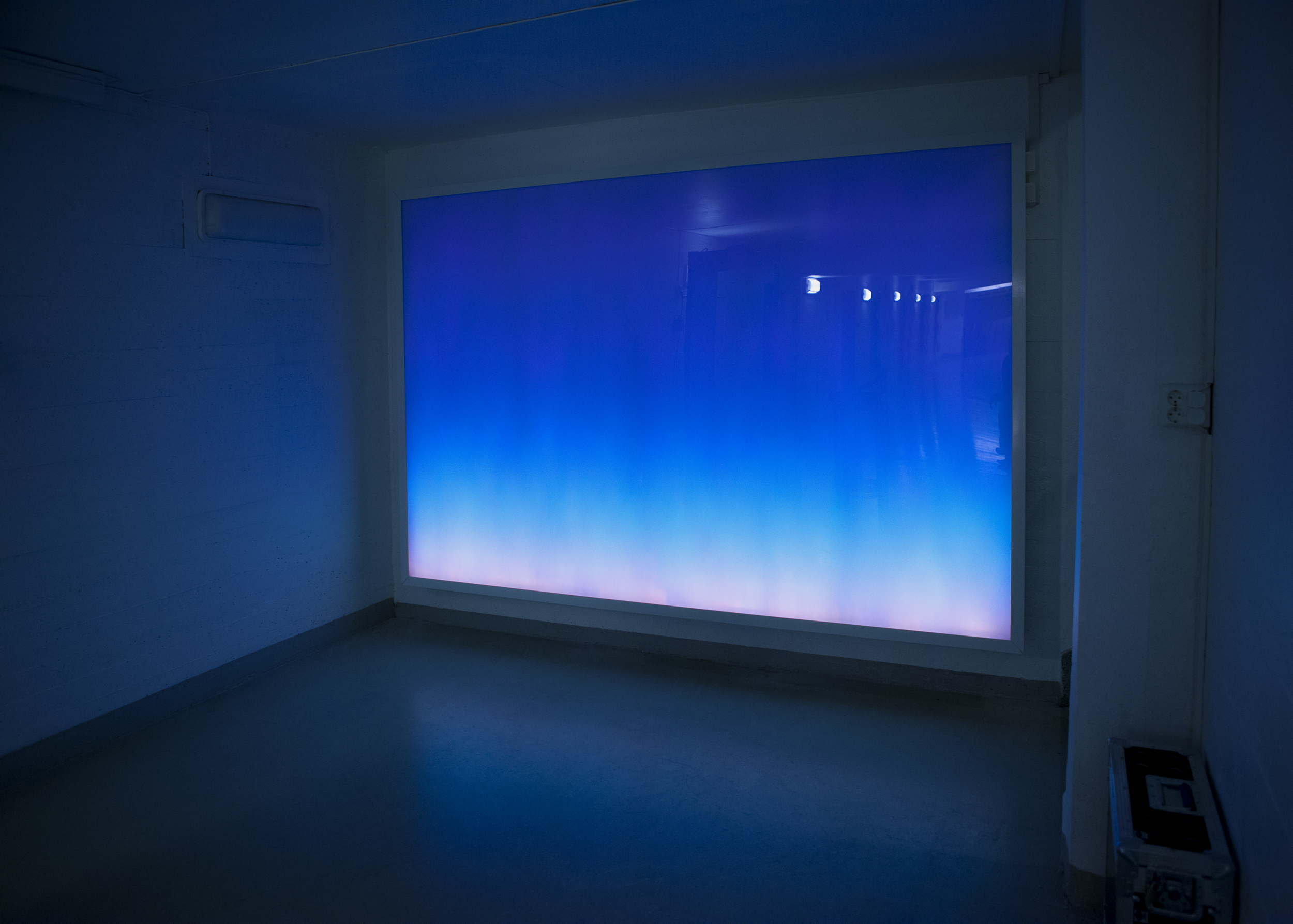 Horizon. Ila Prison, 2011. Light mode: Wednesday morning. Programmed light box with LED screen, aluminum case with acrylic and Lexan fronts, 200 x 300 x 30 cm.