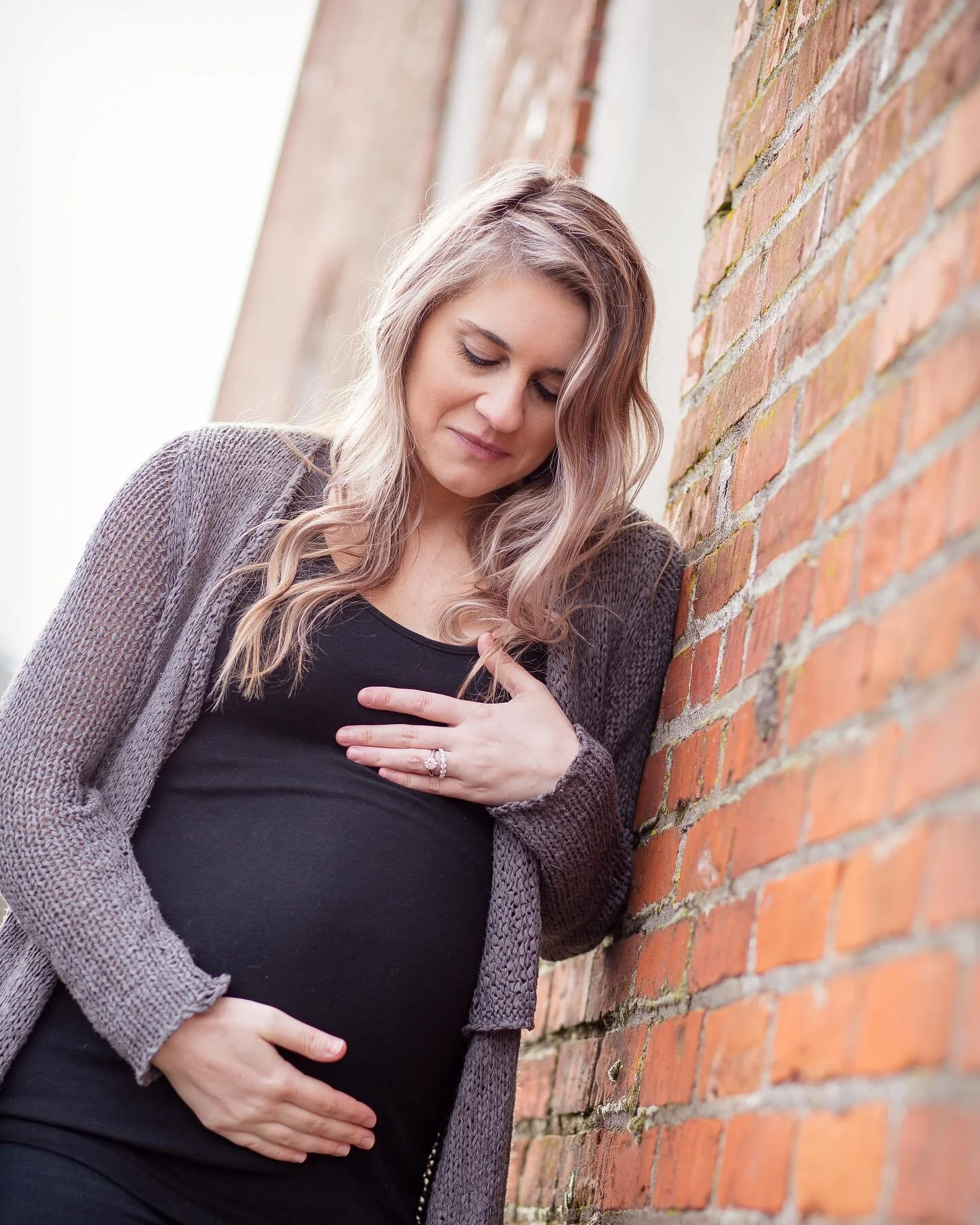 Wrapping up your maternity photos today @jmarvitz!! 😍
-
-
#jmarbreyphotography #maternityphotography #maternityphotos #newmama #expecting #momtobe #pregnant #ninemonths